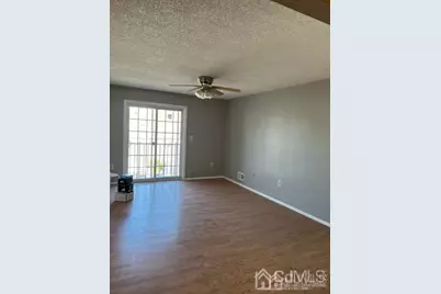 102 Albury Way, North Brunswick Township, NJ 08902 - Photo 9