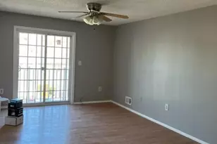 102 Albury Way, North Brunswick Township, NJ 08902 - Photo 9