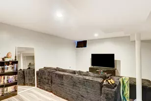 382 Douglas Rd, Roselle, NJ 07203 - Photo 19