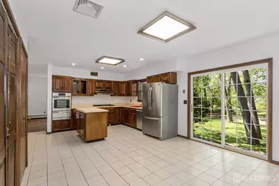 97 Roxy Avenue, Edison, NJ 08820 - Photo 9