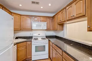 101 Quince Ct, Lawrence Township, NJ 08648 - Photo 7