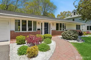 17 Tyndall Rd, South Brunswick Township, NJ 08824 - Photo 1