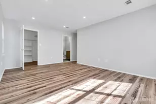 812 Green Hollow Dr, Iselin, NJ 08830 - Photo 19