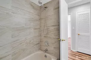 812 Green Hollow Dr, Iselin, NJ 08830 - Photo 17