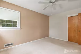 27 Fraley Dr, Franklin Township, NJ 08873 - Photo 23