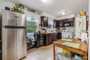 520 N Park Dr N, Perth Amboy, NJ 08861 - Photo 9