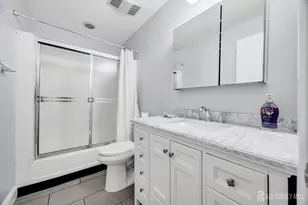 81B Banyan Plaza, Monroe Township, NJ 08831 - Photo 11