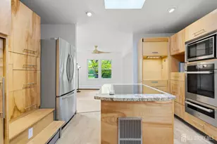 98 S Main Street S, Cranbury Township, NJ 08512 - Photo 17
