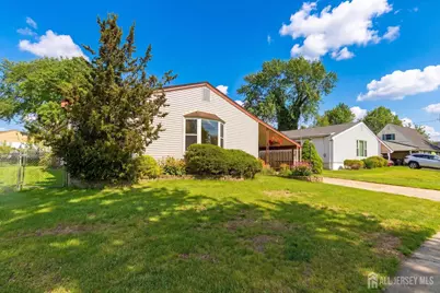 94 Boulevard W, Old Bridge Township, NJ 07735 - Photo 3