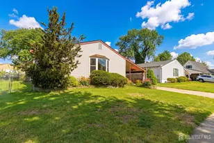 94 Boulevard W, Old Bridge Township, NJ 07735 - Photo 3