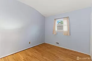 94 Boulevard W, Old Bridge Township, NJ 07735 - Photo 11