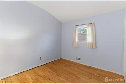 94 Boulevard W, Old Bridge Township, NJ 07735 - Photo 7
