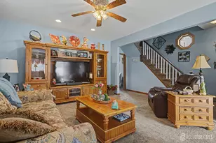 32 Lloyd St, Edison, NJ 08817 - Photo 7