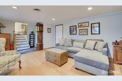 8 Adelphi Court, Edison, NJ 08837 - Photo 13