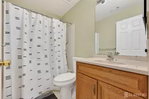 13 Diaz Ct, Franklin Township, NJ 08823 - Photo 17