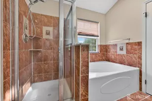 13 Diaz Ct, Franklin Township, NJ 08823 - Photo 15