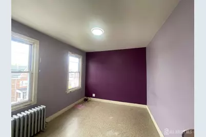 385 Washington Street, Perth Amboy, NJ 08861 - Photo 9