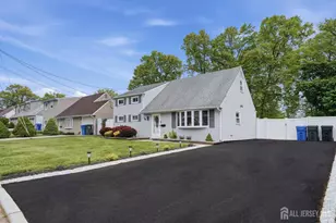 38 Wendy Rd, Woodbridge Township, NJ 07067 - Photo 3