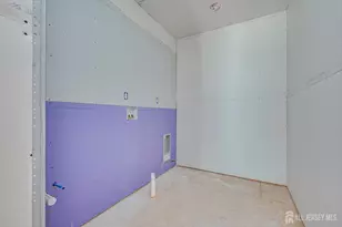 54 Nevsky St, Edison, NJ 08820 - Photo 17