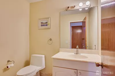 688 Grove Avenue, Edison, NJ 08820 - Photo 37