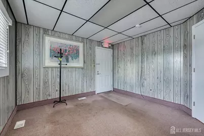 688 Grove Avenue, Edison, NJ 08820 - Photo 31