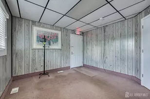 688 Grove Ave, Edison, NJ 08820 - Photo 31