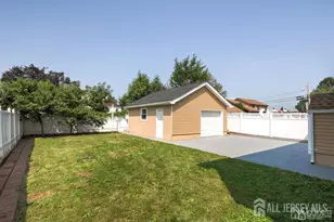 117 Dorothy St, Carteret, NJ 07008 - Photo 31