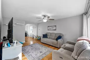 42 John St, Helmetta, NJ 08828 - Photo 7