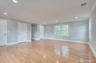 22 Mary Ellen Dr, Edison, NJ 08820 - Photo 15