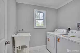 22 Mary Ellen Dr, Edison, NJ 08820 - Photo 21