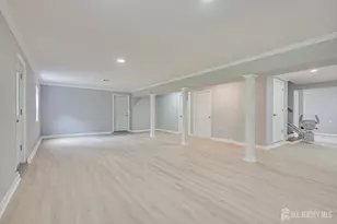 22 Mary Ellen Dr, Edison, NJ 08820 - Photo 23