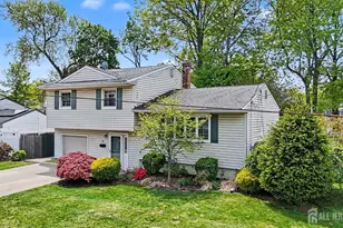 24 Moryan Rd, Edison, NJ 08817 - Photo 25