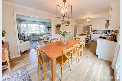 608 E Hendricks Boulevard E, South Plainfield, NJ 07080 - Photo 11