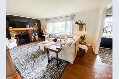 608 E Hendricks Boulevard E, South Plainfield, NJ 07080 - Photo 15