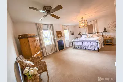 608 E Hendricks Boulevard E, South Plainfield, NJ 07080 - Photo 17