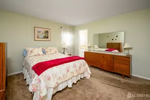 136 Roberts Ave, Piscataway Township, NJ 08854 - Photo 19