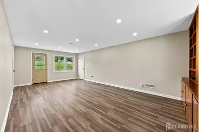 21 Starlit Drive, Middlesex, NJ 08846 - Photo 3