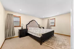 21 Starlit Dr, Middlesex, NJ 08846 - Photo 17