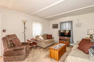 215 Loring Ave, Edison, NJ 08817 - Photo 5