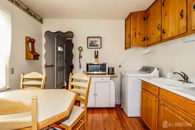 215 Loring Avenue, Edison, NJ 08817 - Photo 9