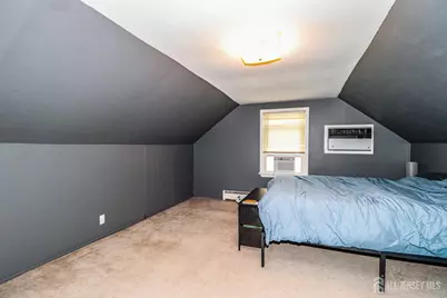 215 Loring Avenue, Edison, NJ 08817 - Photo 15