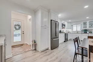 836 Forrest Ave, Old Bridge Township, NJ 08879 - Photo 7
