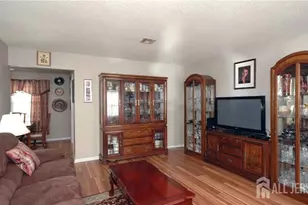 475 Rockport Way, Monroe Township, NJ 08831 - Photo 5