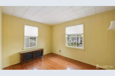 215 Fairfield Avenue, Middlesex, NJ 08846 - Photo 15