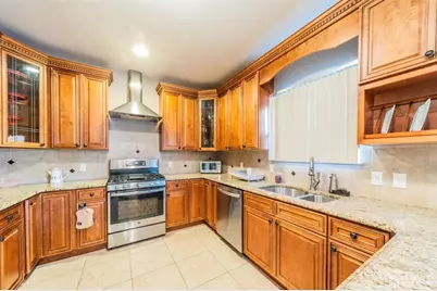 66 S Whittier Street, Carteret, NJ 07008 - Photo 5