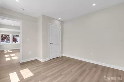 21 Market Street, Edison, NJ 08817 - Photo 17