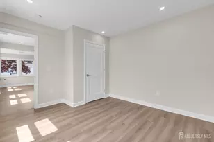 21 Market St, Edison, NJ 08817 - Photo 17