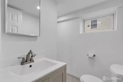 21 Market Street, Edison, NJ 08817 - Photo 39
