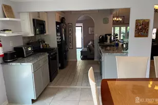 42 Albert Dr, Sayreville, NJ 08859 - Photo 5