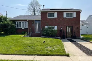 42 Albert Dr, Sayreville, NJ 08859 - Photo 1